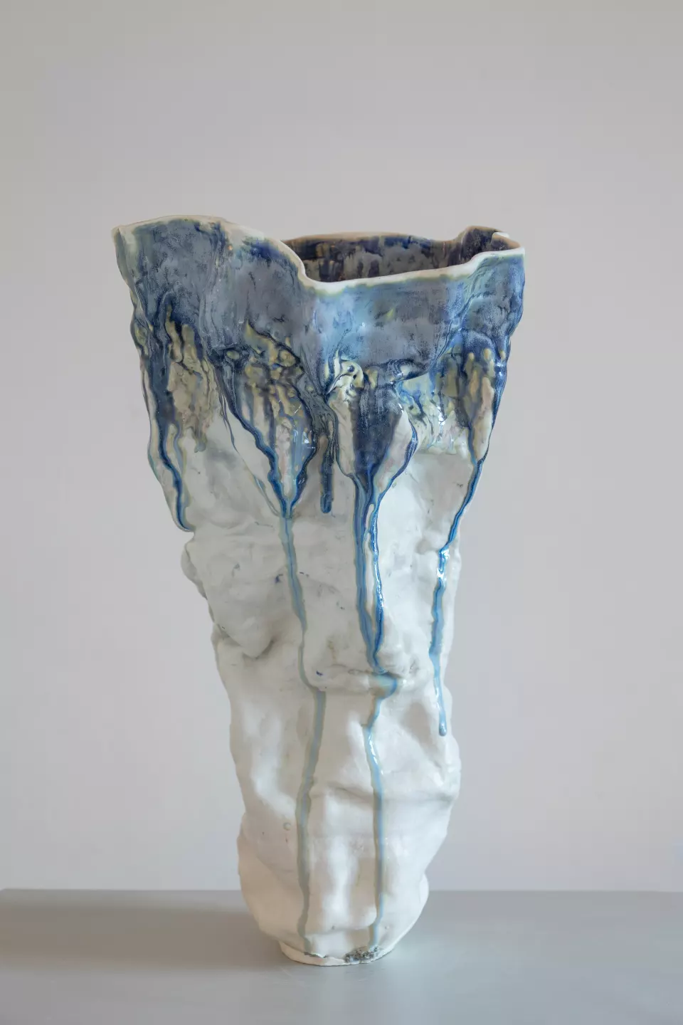 Cloudy 25, 2022, porcelain, glaze, 63 x 34 x 30 cm